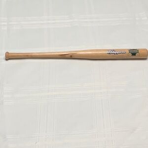 Louisville Slugger Wooden Baseball Bat Small Clippers Bat 2011